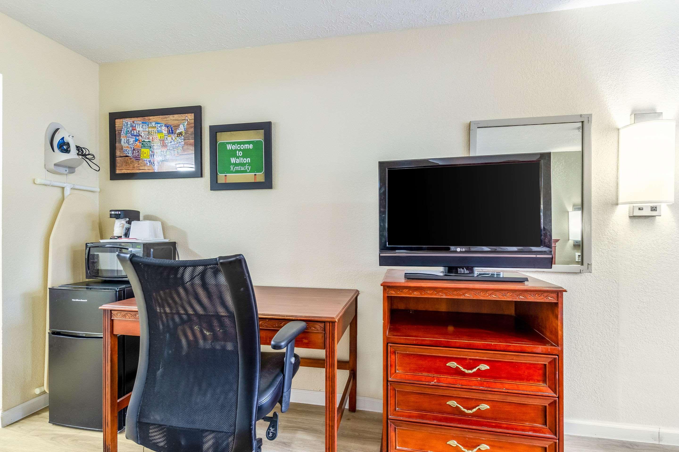 Red Roof Inn Walton - Richwood Esterno foto