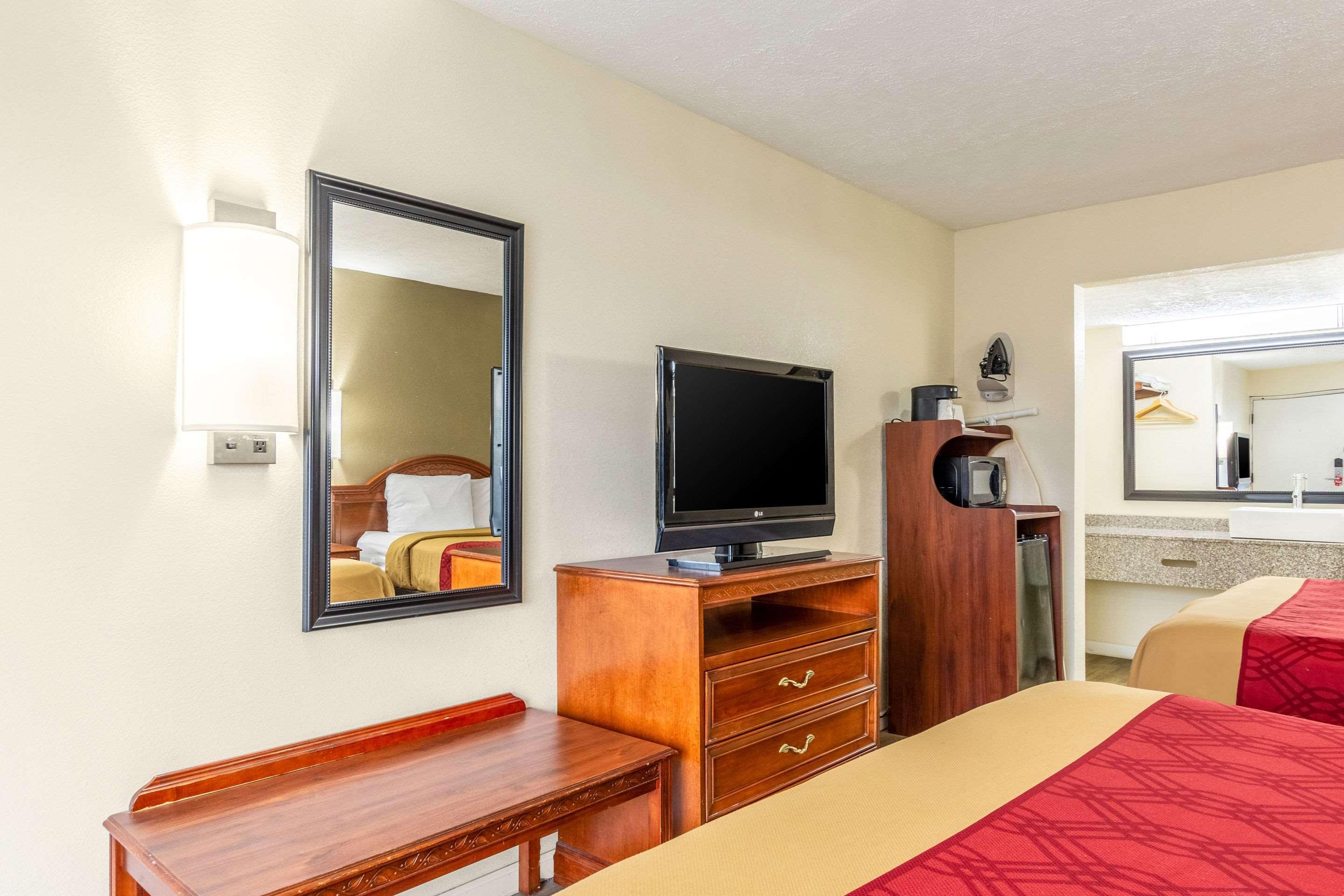 Red Roof Inn Walton - Richwood Esterno foto